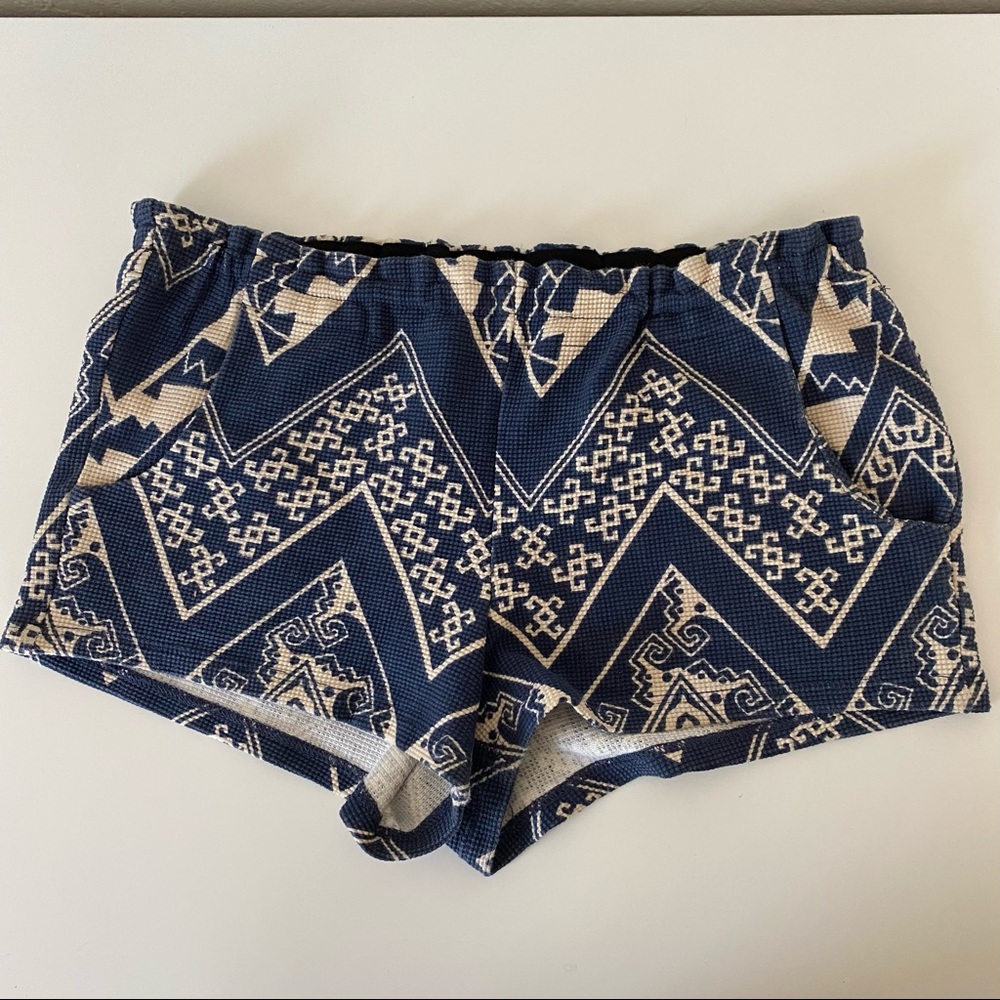 Urban Outfitters Staring at the Stars shorts